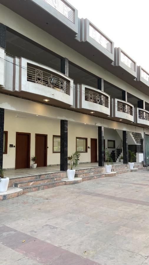The Kedar Resort Mathura Luaran gambar