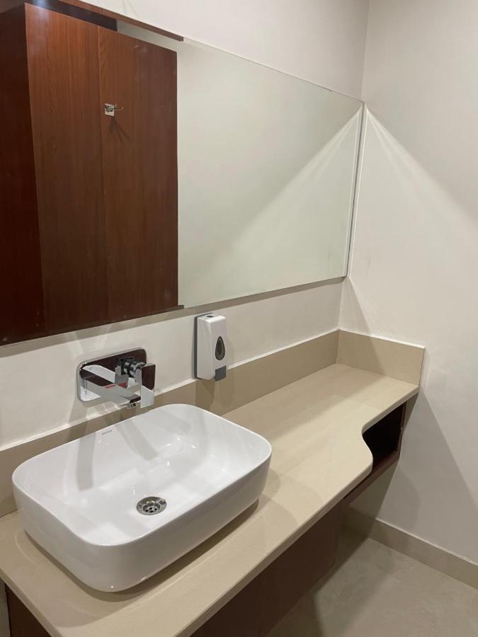 The Kedar Resort Mathura Luaran gambar