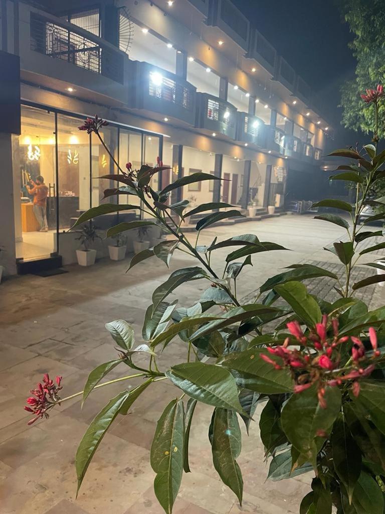 The Kedar Resort Mathura Luaran gambar