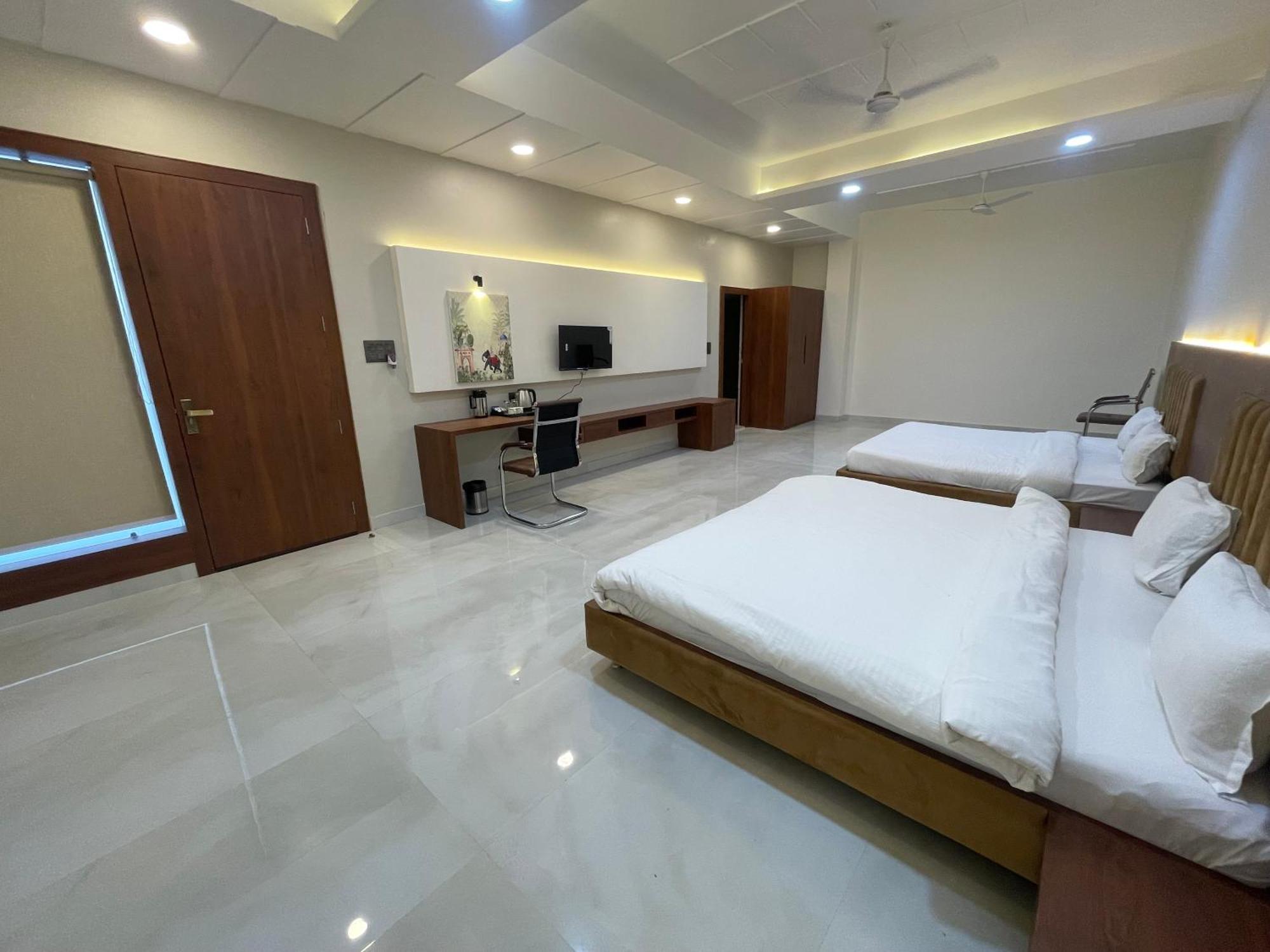 The Kedar Resort Mathura Luaran gambar