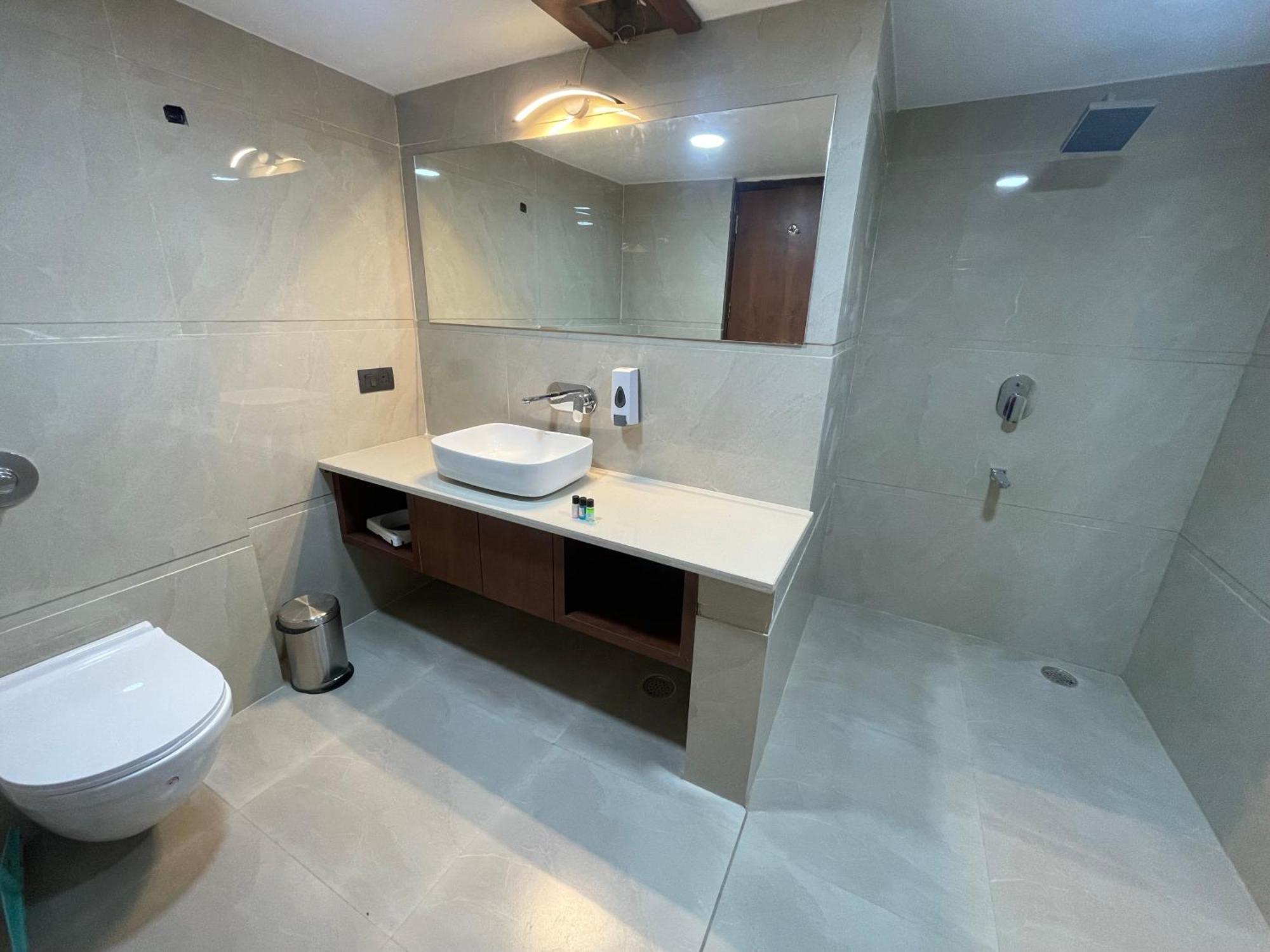 The Kedar Resort Mathura Luaran gambar