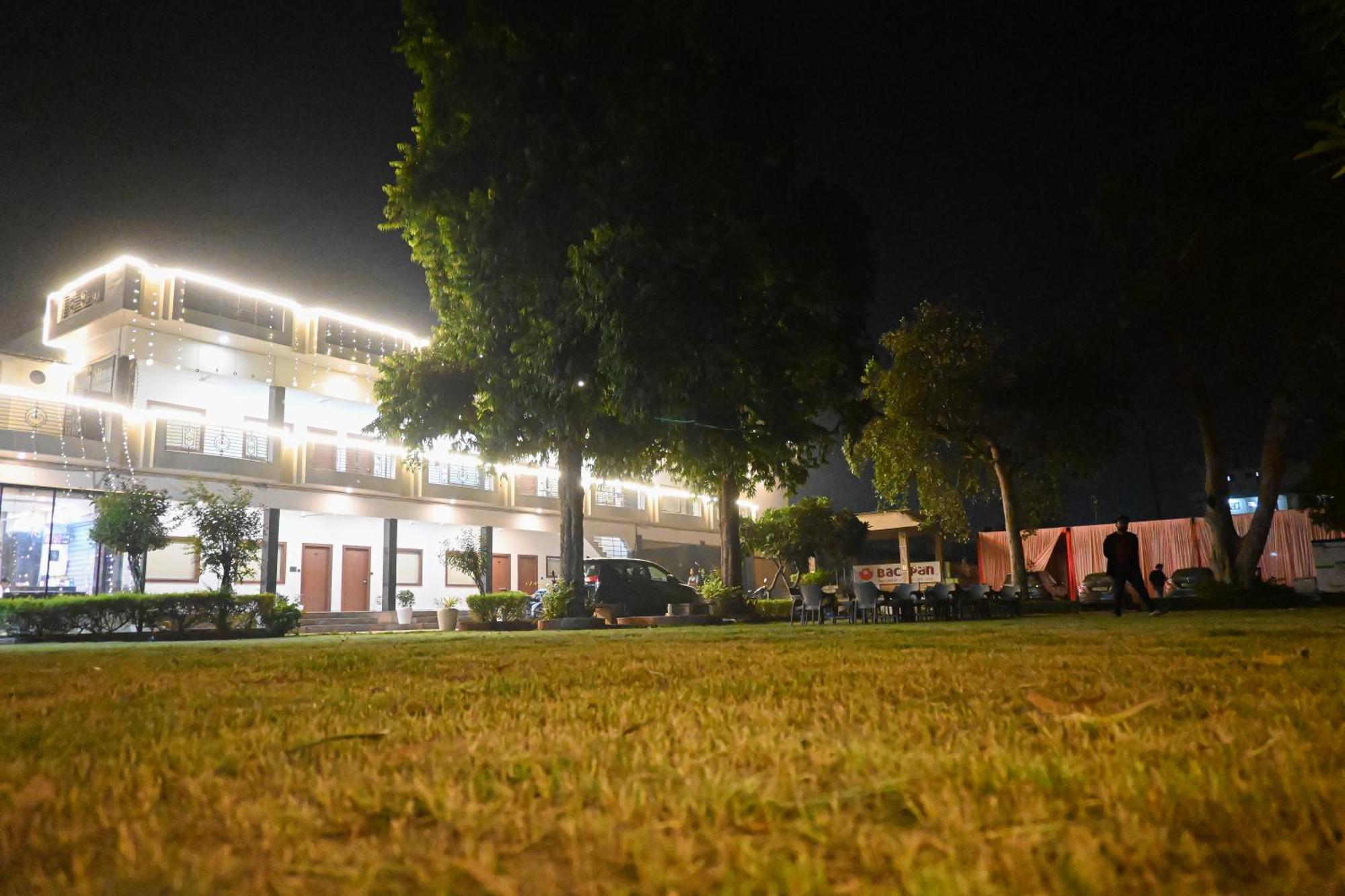 The Kedar Resort Mathura Luaran gambar